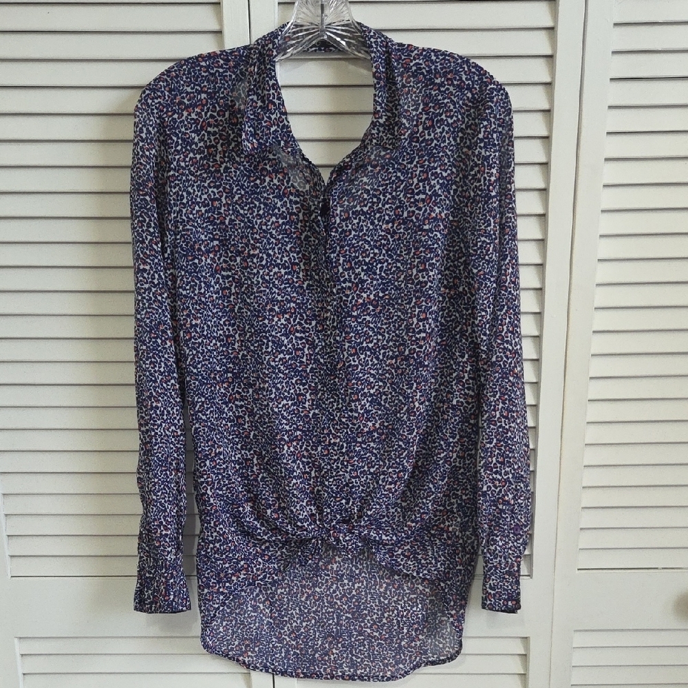 Jessica Simpson Blue Blouse with Mandarin Collar and Relaxed Fit